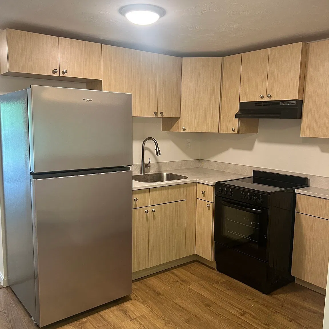 1 bed, 1.0 bath, 603 sqft, $2,200 — Photo 2