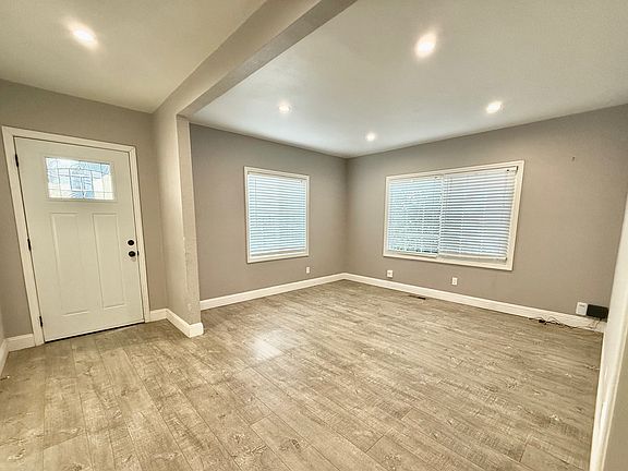 4th image of 626 E 23rd St #626