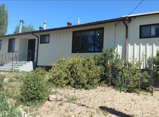 3092 Woodland Rd, Los Alamos, NM 87544