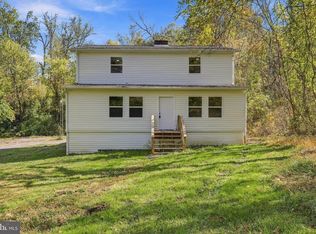 132 Riverview Dr, Falling Waters, WV 25419