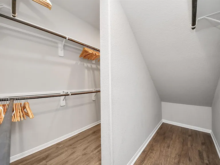 5324 Cj Walker Ln — Photo 23