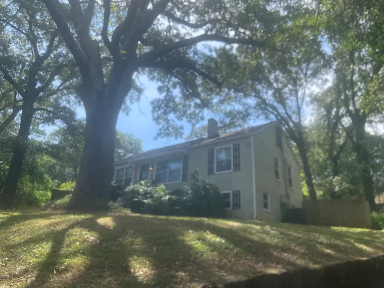 1065 Faith Ave SE — Photo 3
