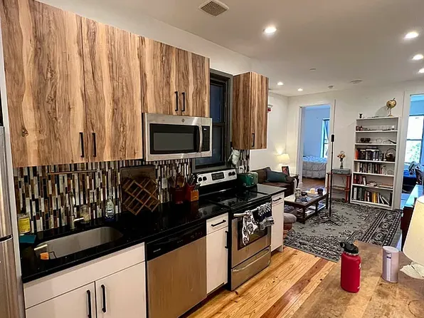 570 Evergreen Avenue image 1 of 14