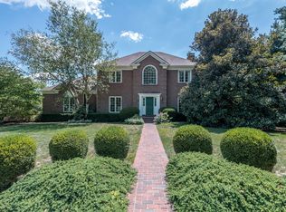 200 Quail Run Dr, Georgetown, KY 40324