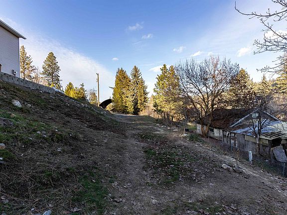 4th image of 1915 W 27th Ave