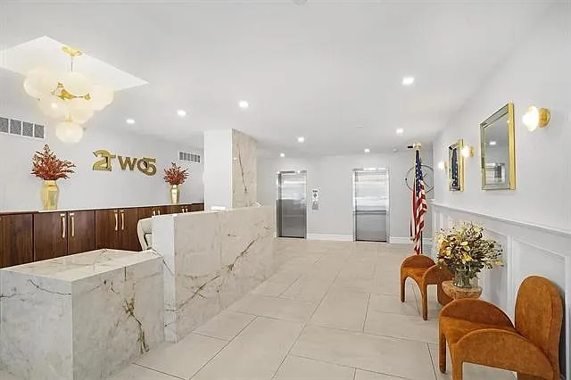 225 Saint Pauls Ave #17L — Photo 25