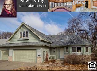 101 Woodridge Ln, Lino Lakes, MN 55014