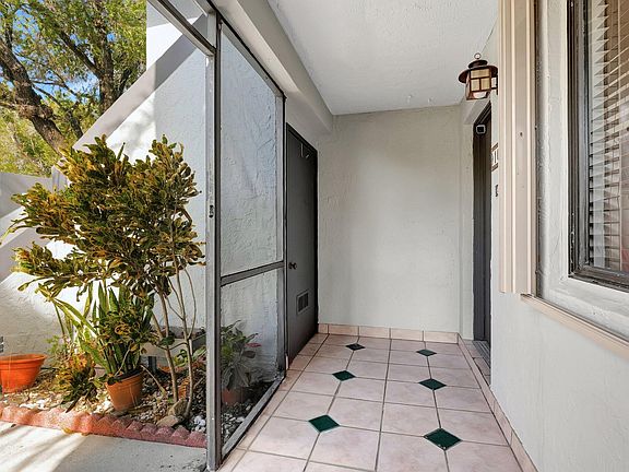 5th image of 159 Lakeview Drive #101