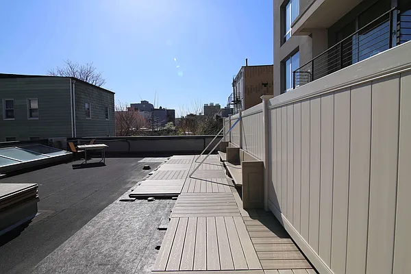 Rented by Nooklyn NYC LLC | media 29