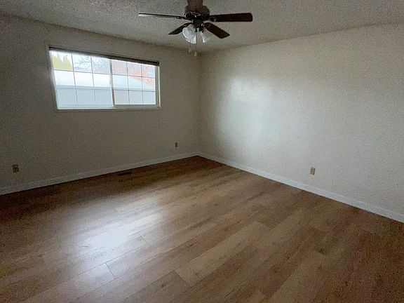 Master Bedroom includes walk-in closet