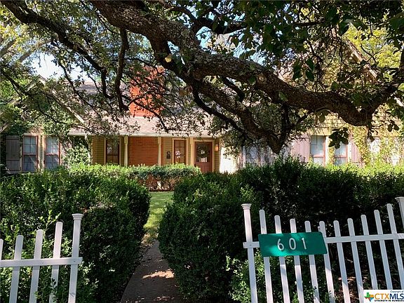 2nd image of 601 Mill Creek Dr