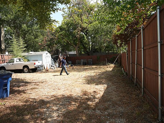 5th image of 5108 Manett St