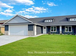 4507 E 53rd St, Sioux Falls, SD 57110