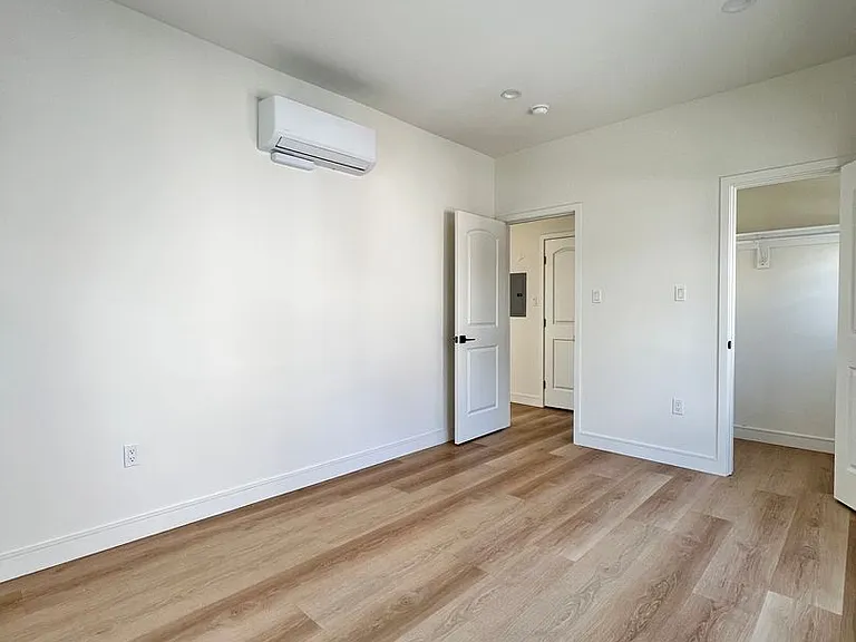 917 Lincoln Blvd — Photo 9