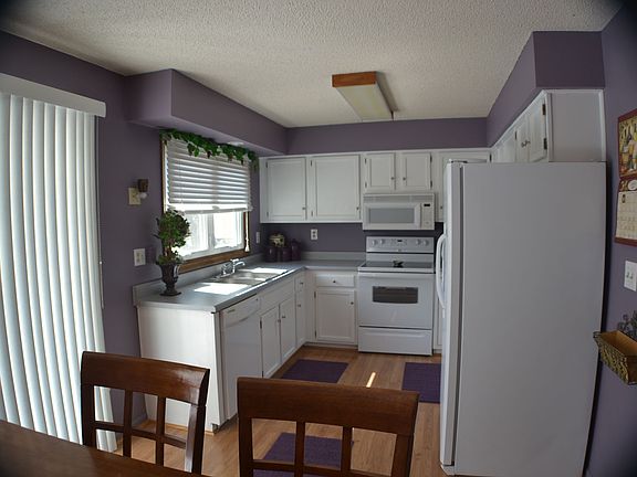 4th image of 5550 S 32nd Cir