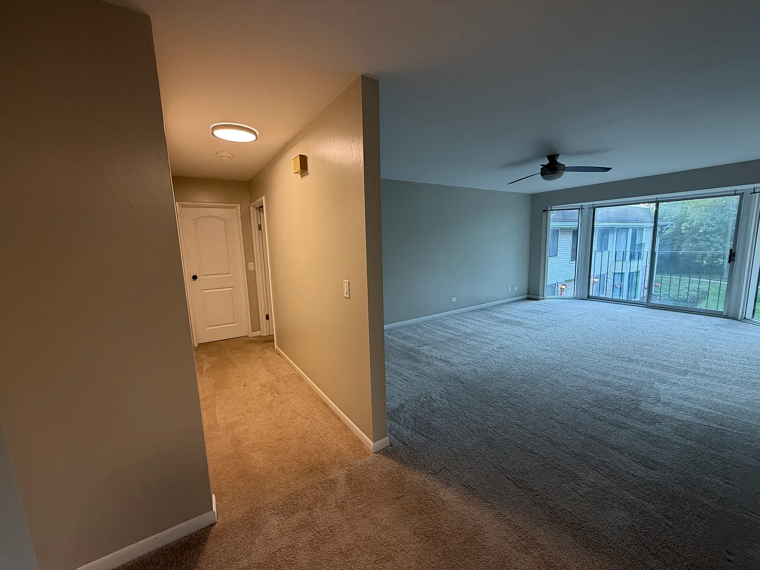 1 bed, 900 sqft, $1,600 — Photo 3