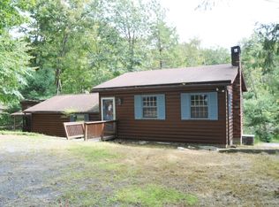 3182 Bear Swamp Rd, East Stroudsburg, PA 18302