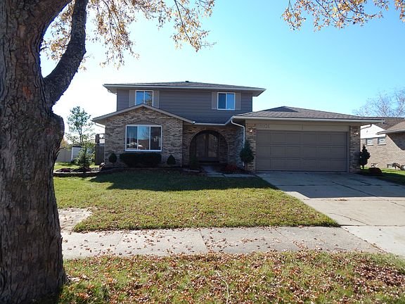 2nd image of 18101 Dawnshire Ct