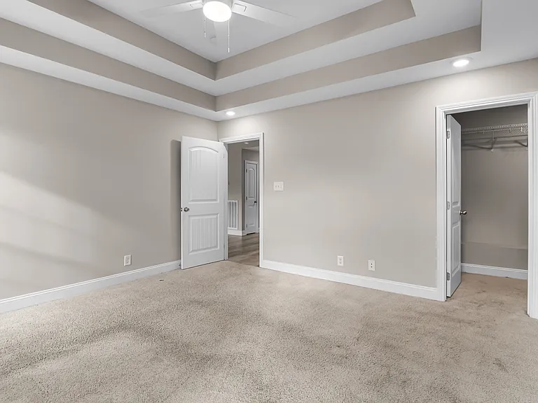 306 Lugano Ln — Photo 18