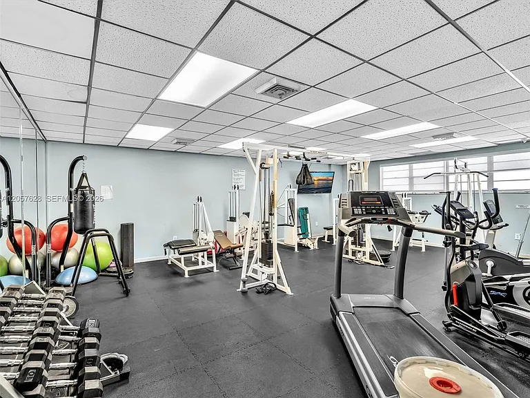 10000 W Bay Harbor Dr #201 — Photo 35