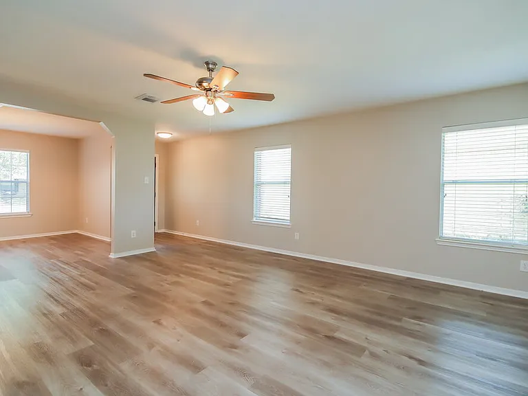3121 Centennial Village Dr — Photo 5