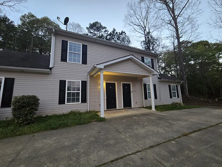 73 Twin Lakes Rd #B — Photo 1