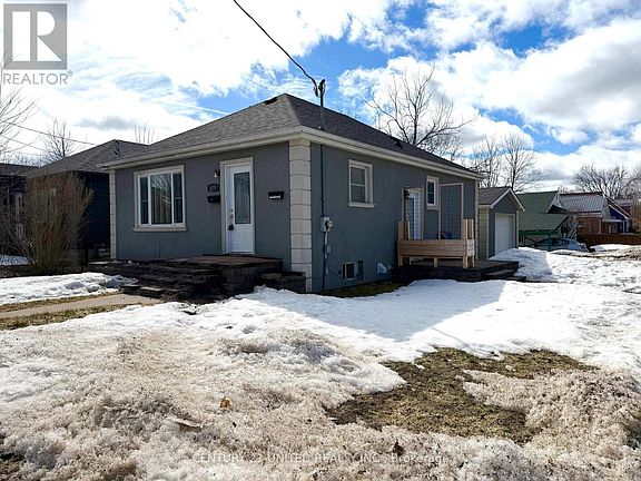 2nd image of 685 Armour Rd #4