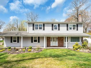 39 McLane Drive, Dix Hills, NY 11746