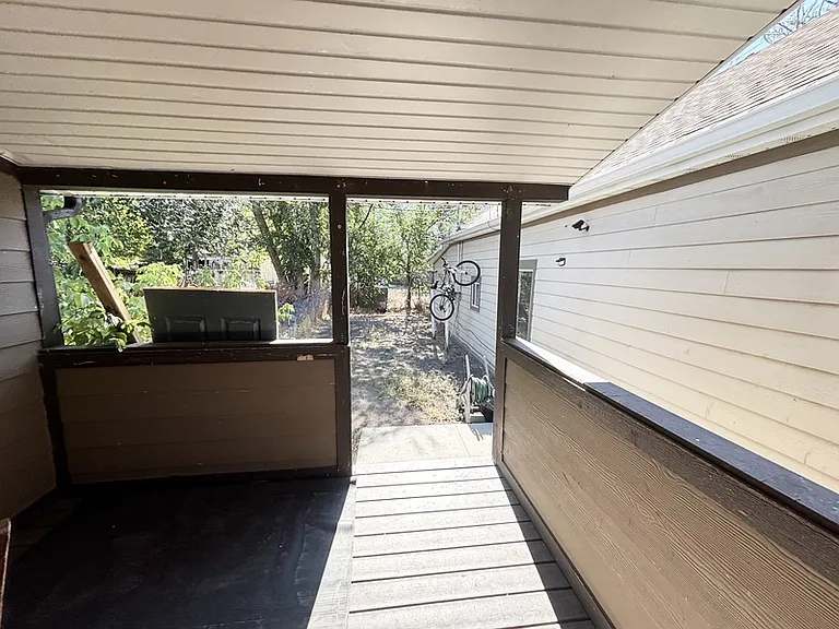 61 S 800 W — Photo 18