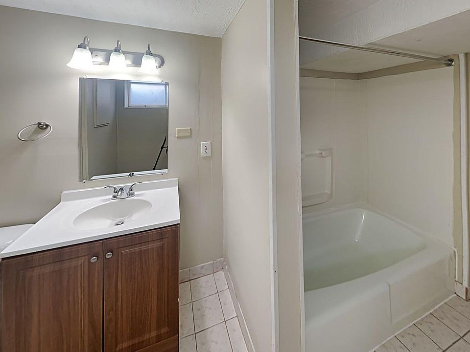 1st image of 40165 W Hayden Dr