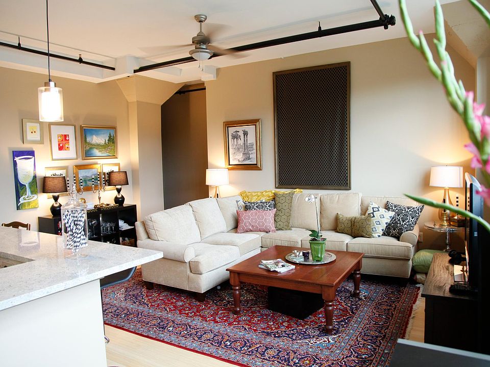 1st image of 806 Wasena Ave SW #226