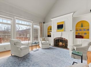 210 Starry Dr, Manchester Center, VT 05255