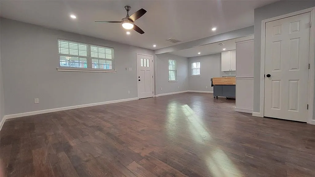 2 bed, 952 sqft, $1,650 — Photo 4