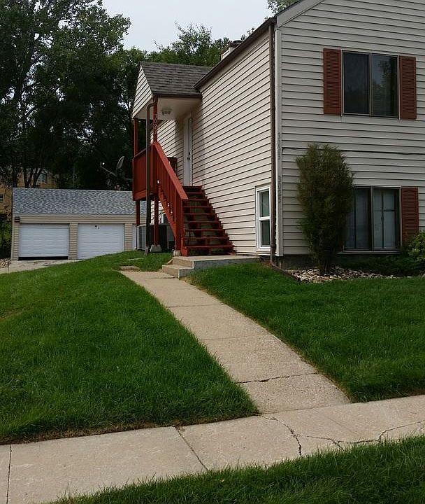 1st image of 3031 Viking Dr #3023