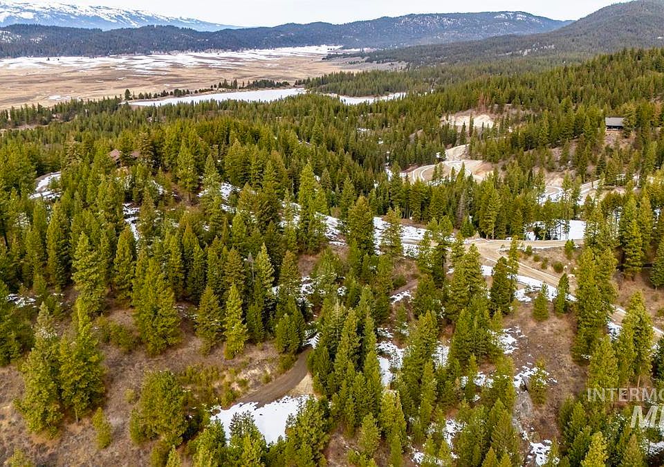 1st image of 13 Sarah Way