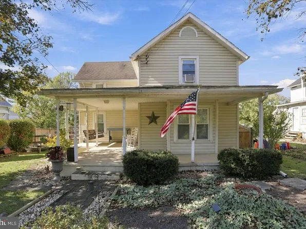 15653 Clear Spring Rd, Williamsport, MD 21795
