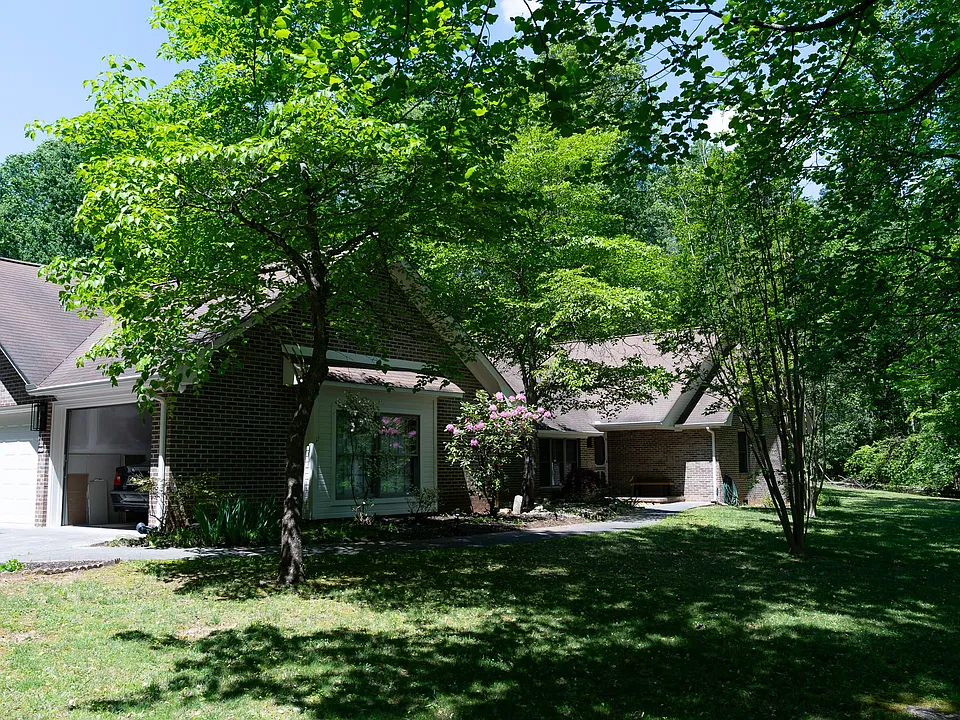 7911 Micah Dr