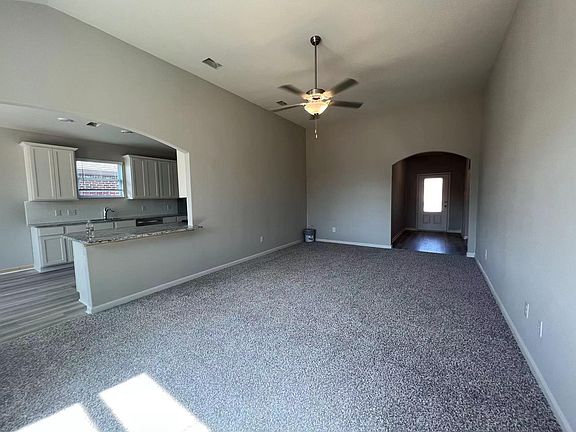 3rd image of 2108 Yarbrough Dr