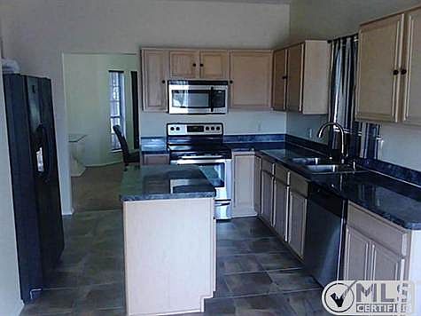 4th image of 3120 Ponds Edge Trl