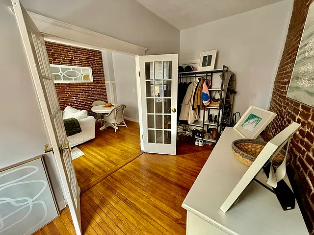 119 Richmond St #2 — Photo 6