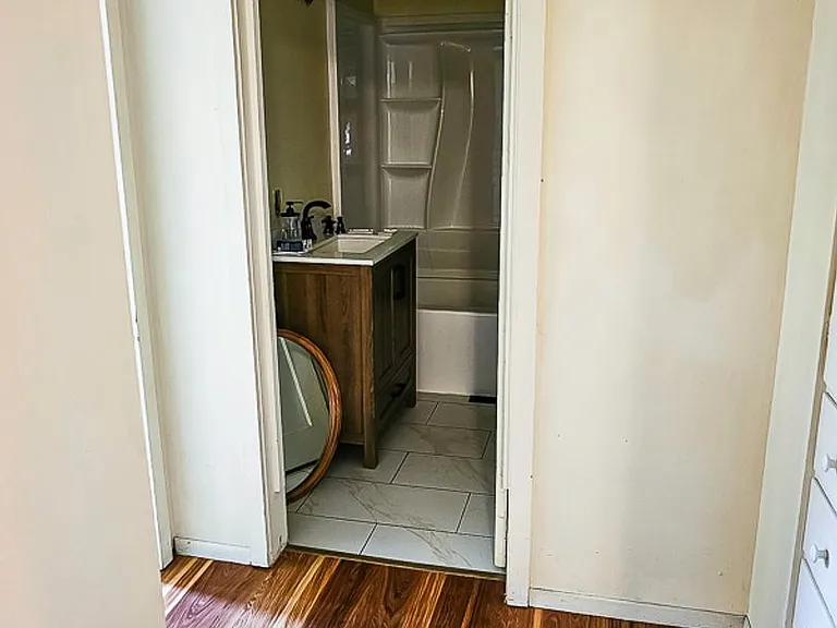 415 S Polk St — Photo 18