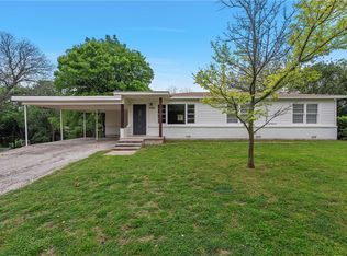 2424 Oak Cliff Dr, Waco, TX 76710