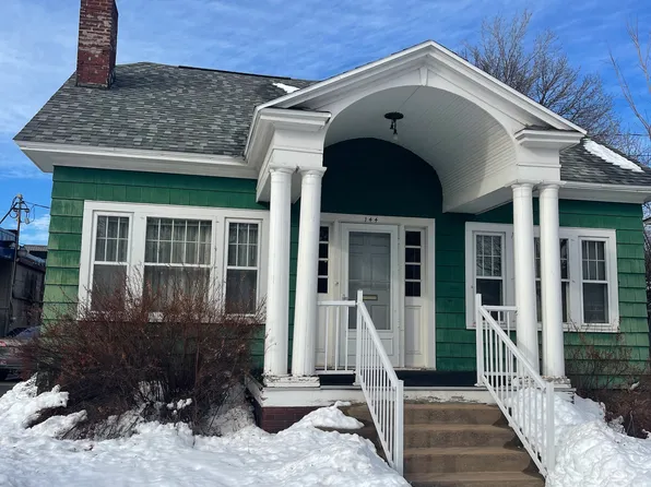 144 W Arch St, Marquette, MI 49855