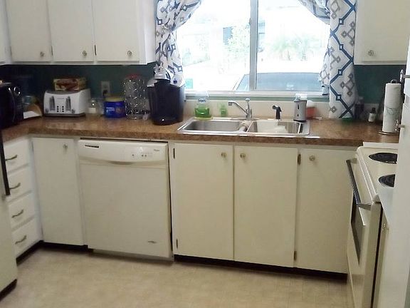 3rd image of 428 Cobalt Ave
