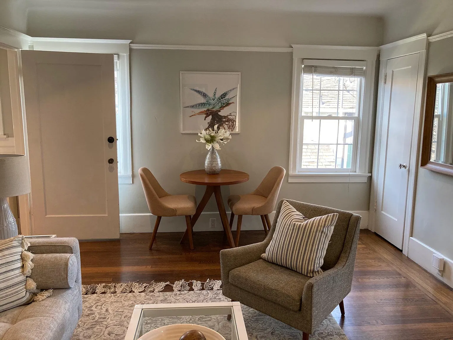 2 bed, 1000 sqft, $4,500 — Photo 4