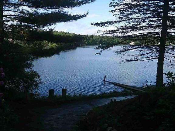 5th image of 15 Lakeside Dr