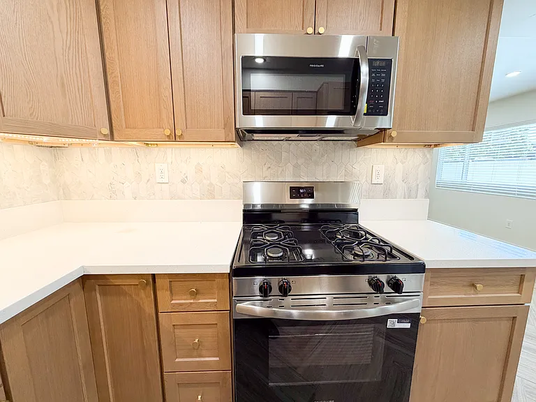 5130 Wood Ave #B — Photo 6