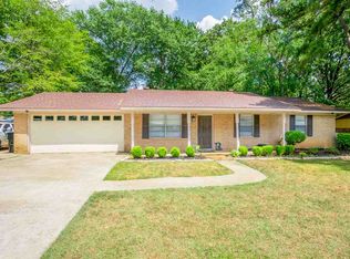 2814 Amberwood Dr, Longview, TX 75605