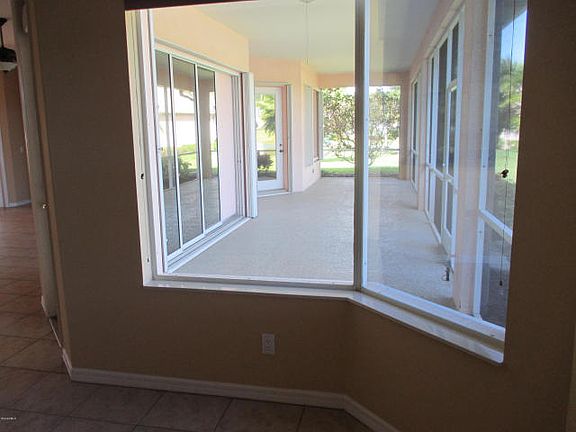 5th image of 553 Ashwell Ct