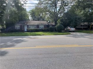 905 Crawford St, Tuskegee, AL 36083